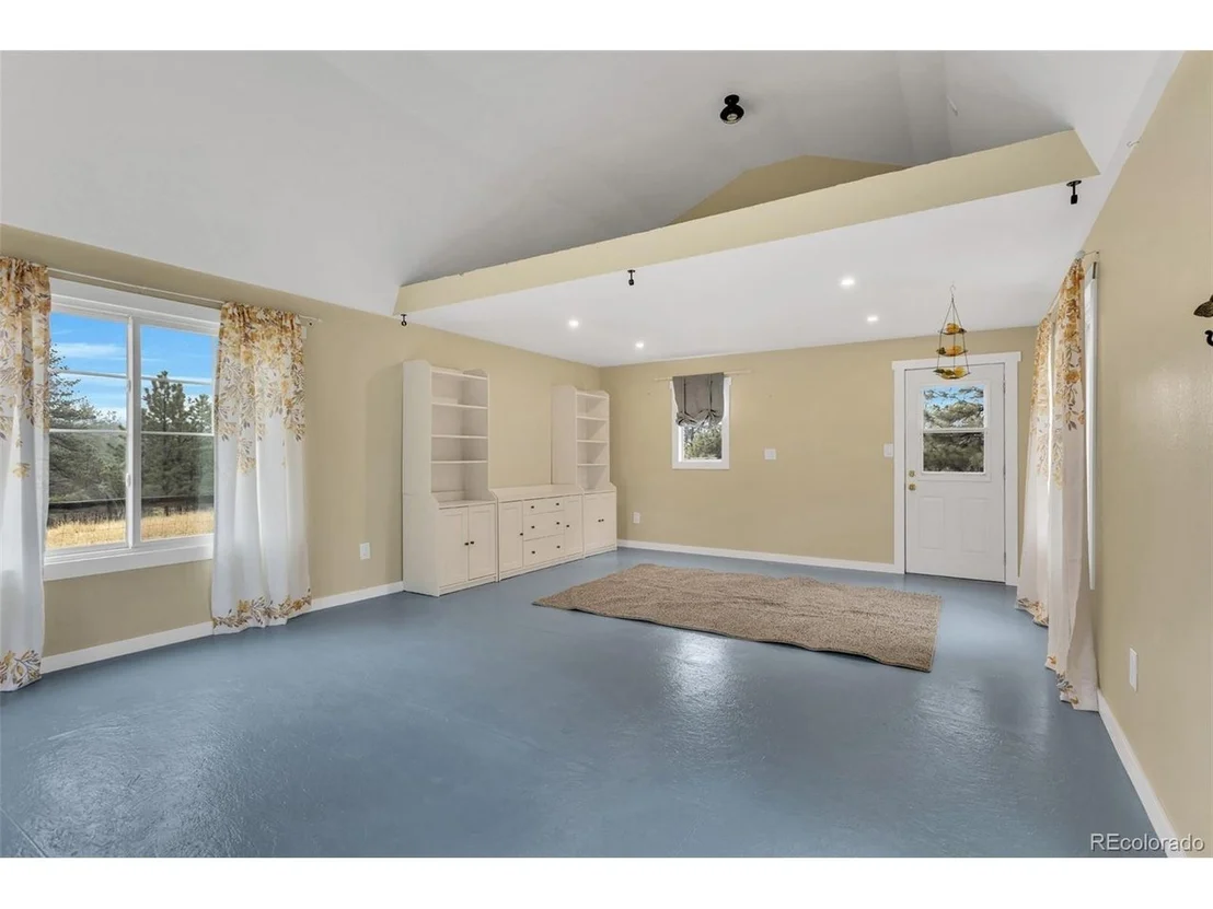 Photo of 104 Overlook Rd