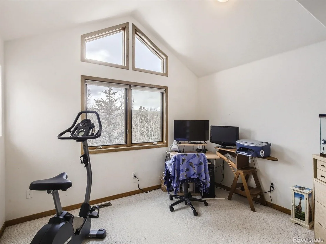 Photo of 597 Pine Glade Rd