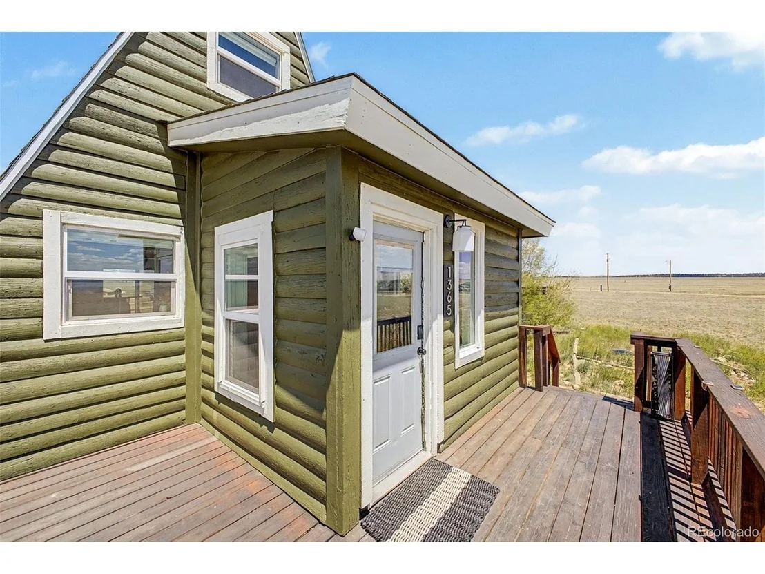 Photo of 1365 Kokanee Rd