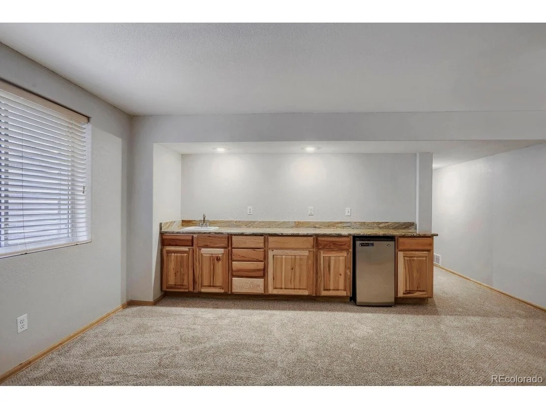 Photo of 9762 Carr Cir