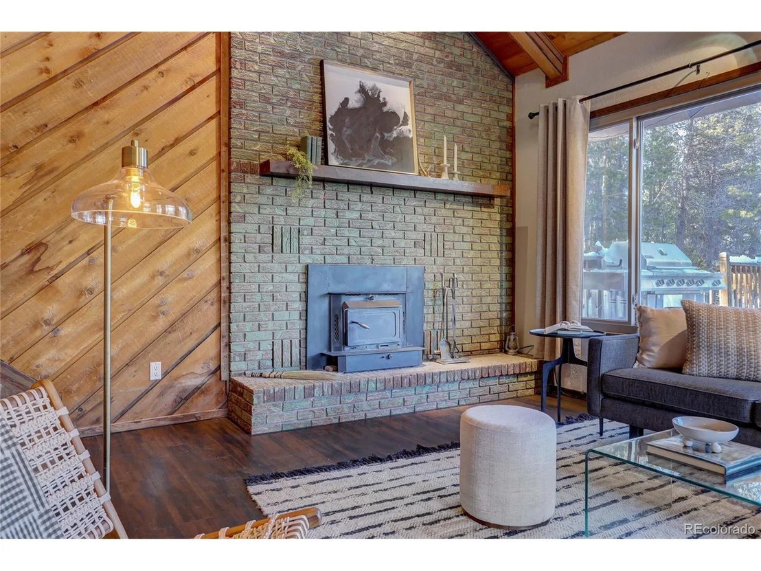 Photo of 155 Pinon Cir