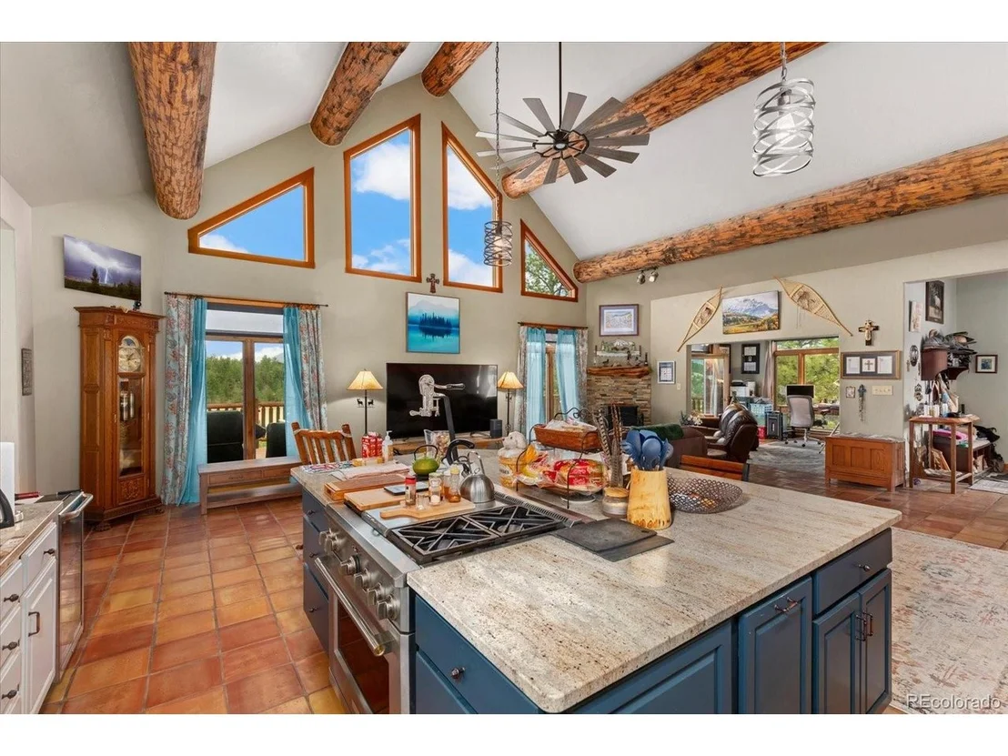 Photo of 40 Bear Ridge Rd