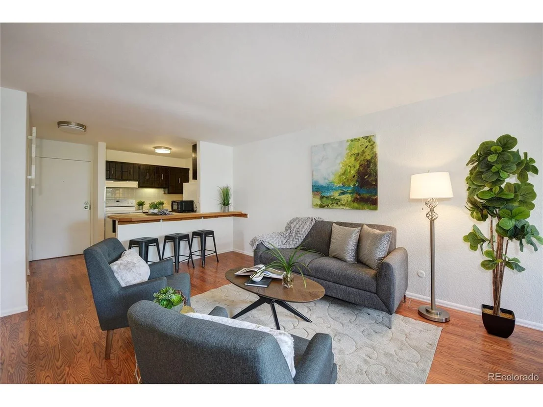 Photo of Unit J35 at 3250 Oneal Cir