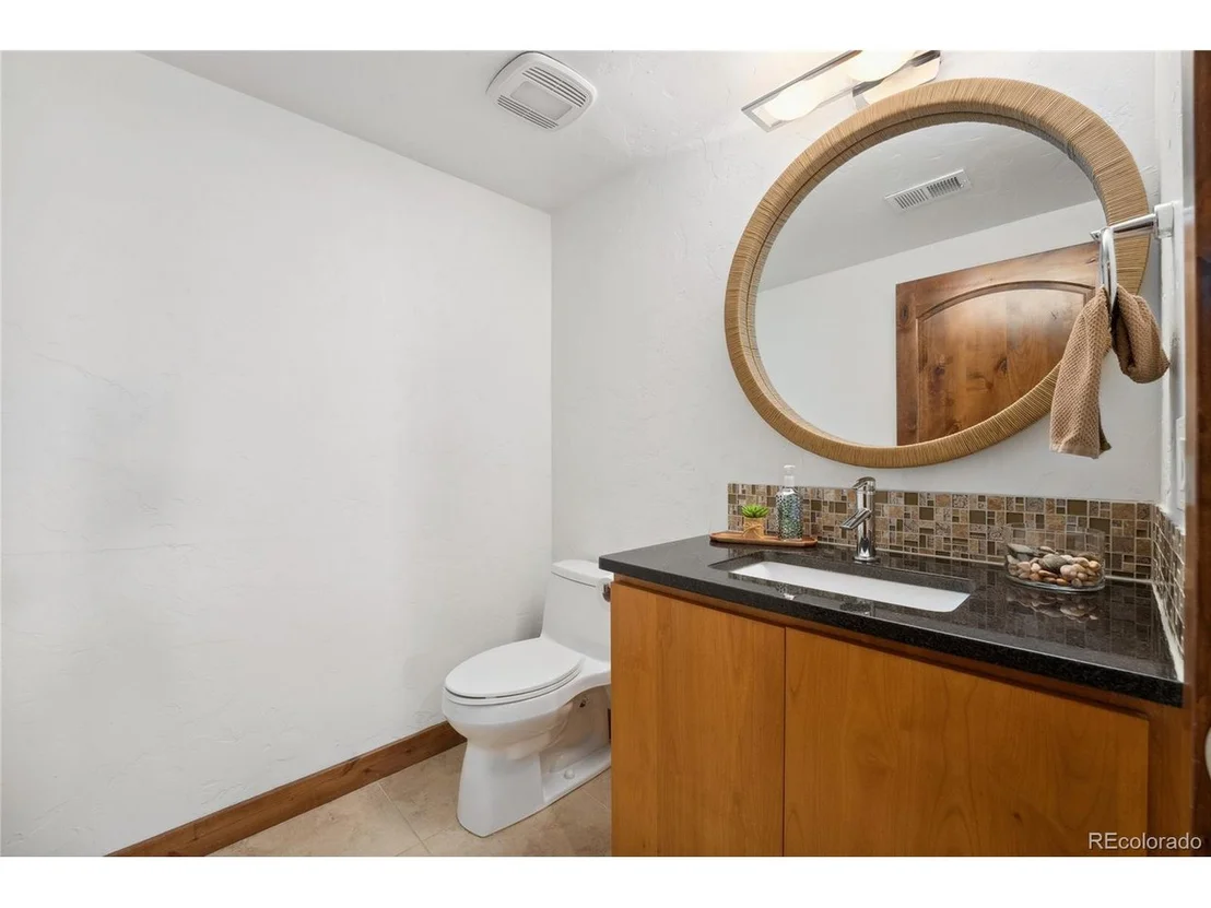 Photo of 5239 Hialeah Dr