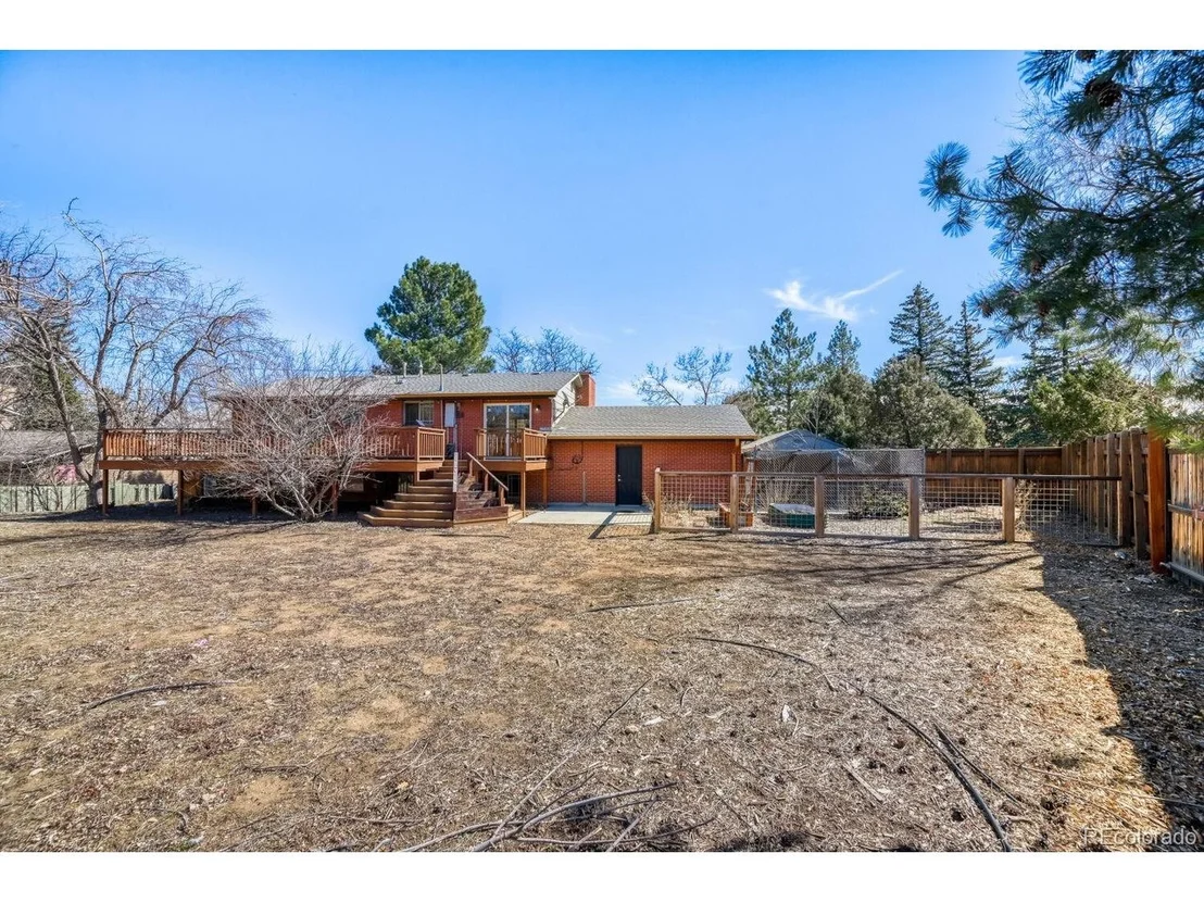 Photo of 15 Pawnee Dr