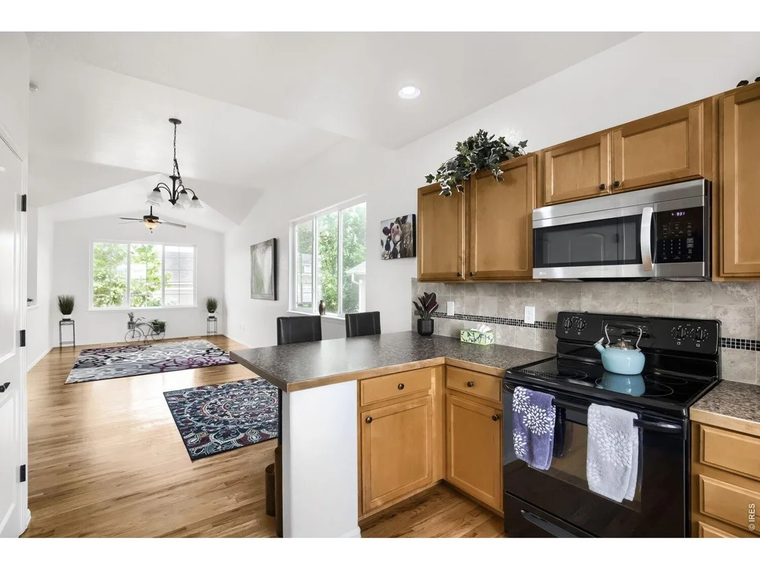 Photo of 2402 Thoreau Dr
