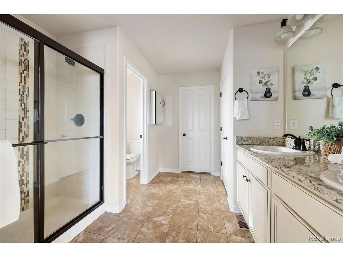 Photo of 352 Taurus Dr