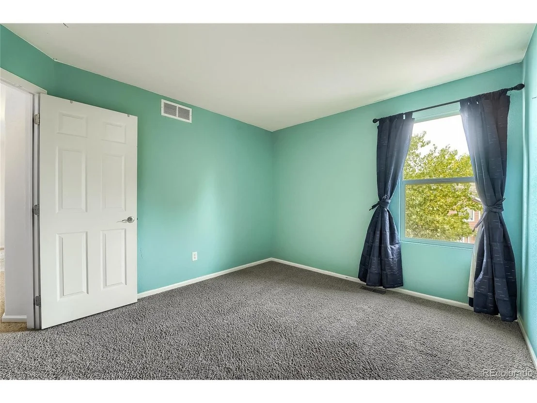 Photo of 2073 Mountain Iris Dr