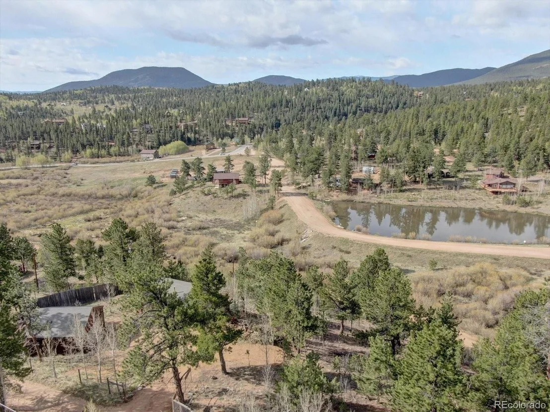 Photo of 353 Elk Creek Dr