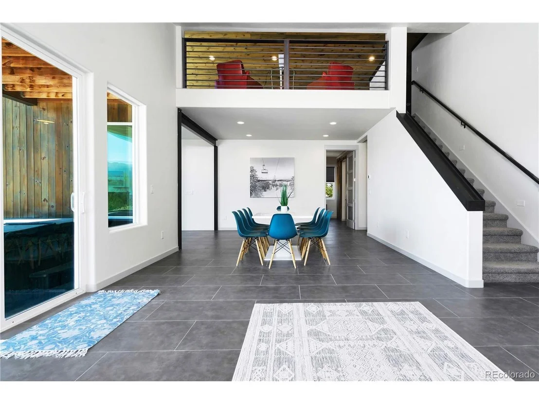 Photo of 28 Rainbow Dr