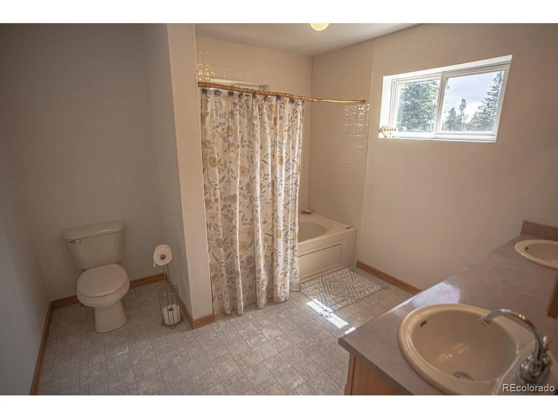 Photo of 89 W Dory Way