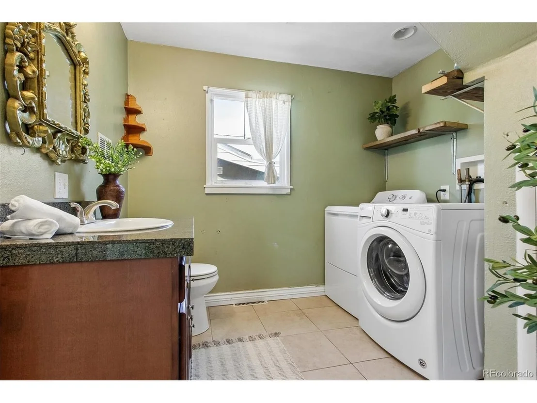 Photo of 5000 Tejon St