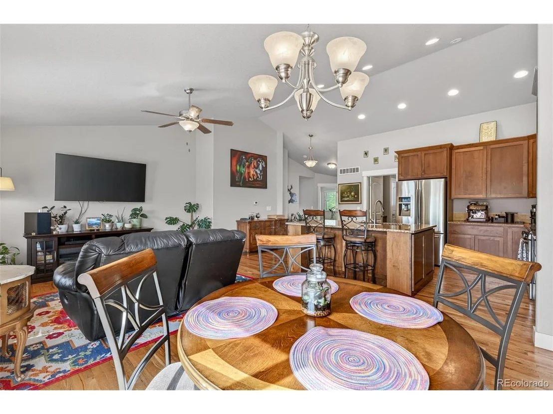 Photo of 884 Cliffrose Way