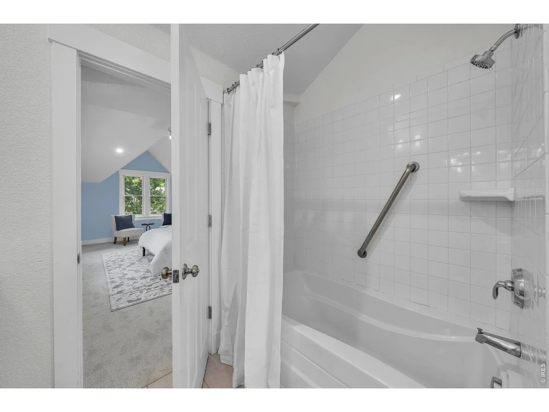 Photo of 320 Pearl St