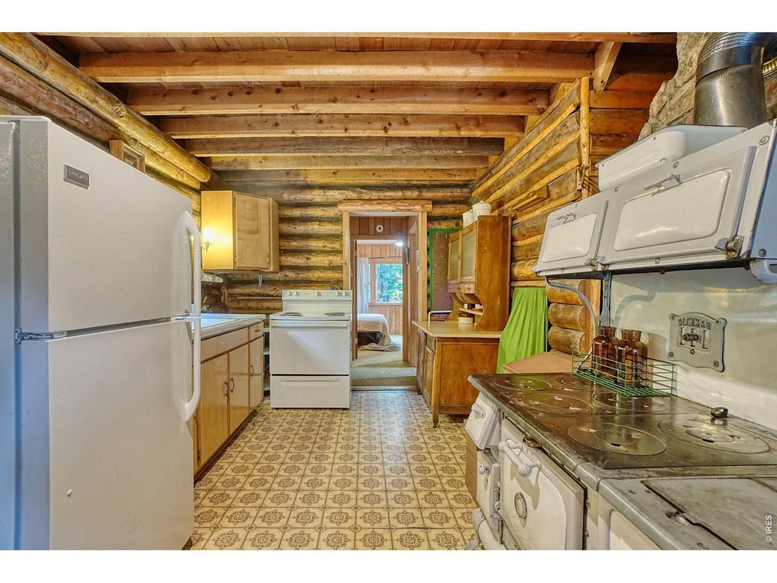 Photo of 3356 Riverside Dr