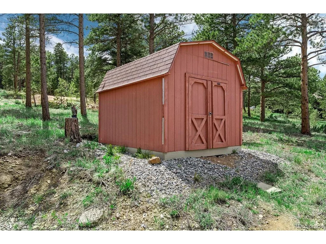 Photo of 232 Saint Vrain Rd
