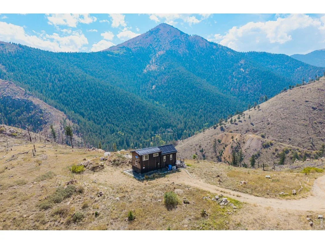 Photo of 560 Emerson Gulch Rd