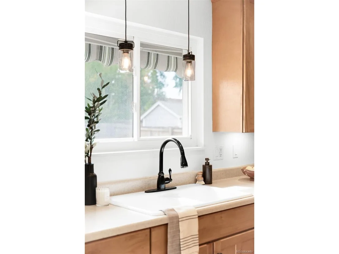 Photo of 13078 W Marlowe Ave