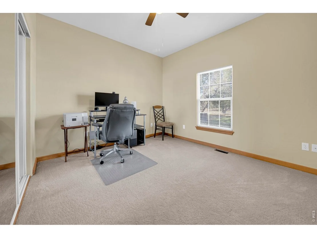 Photo of 48 Bachar Dr