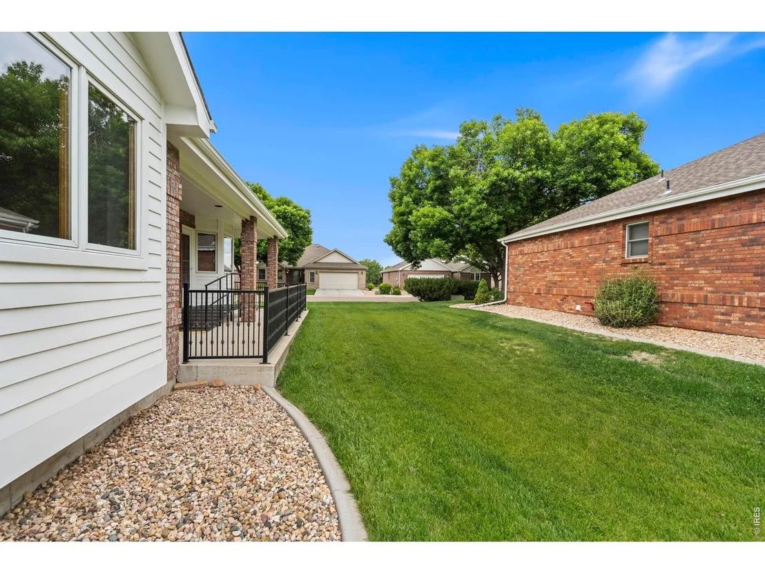 Photo of 532 Trailwood Cir