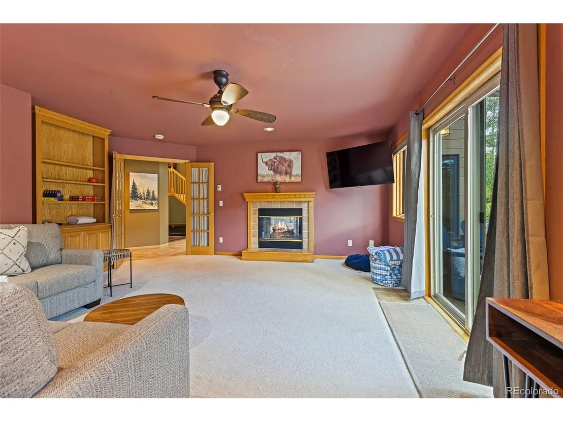 Photo of 395 Black Hawk Cir