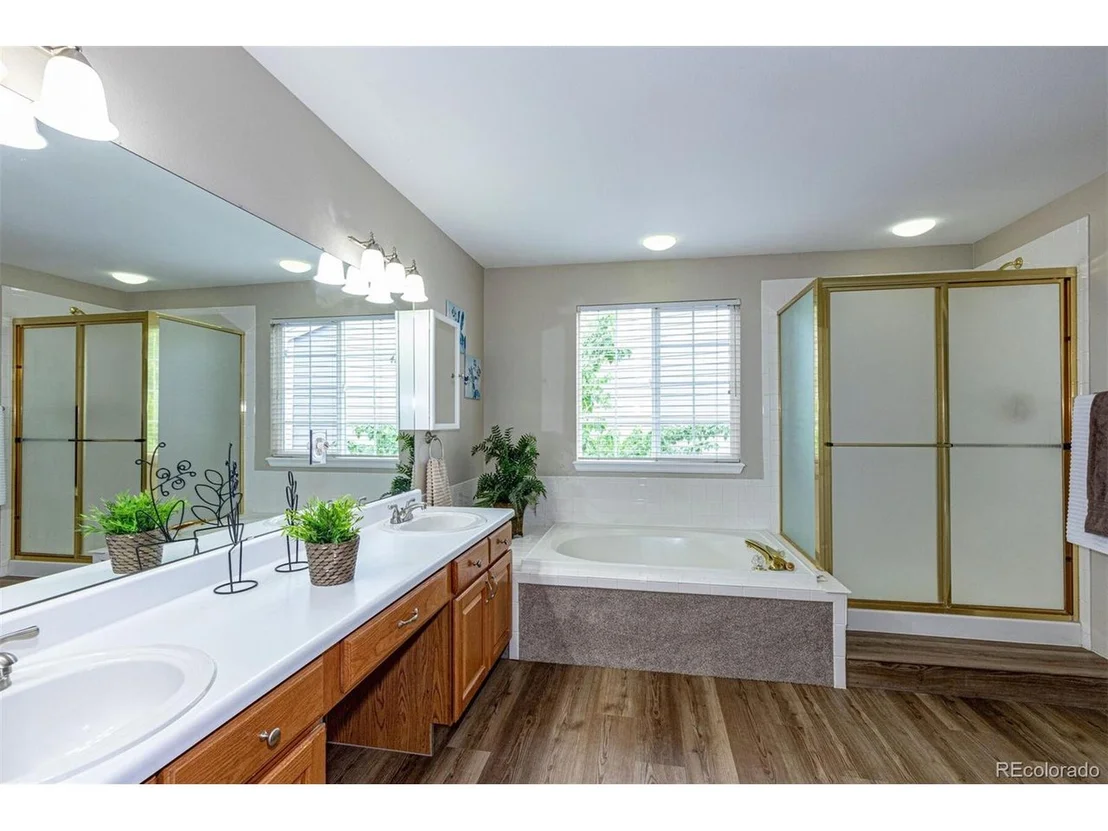 Photo of 2025 Maples Pl