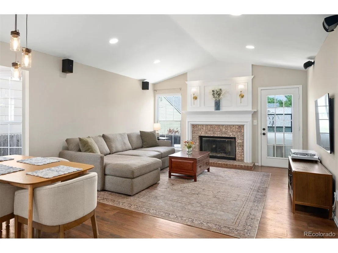 Photo of 1010 Mercury Dr