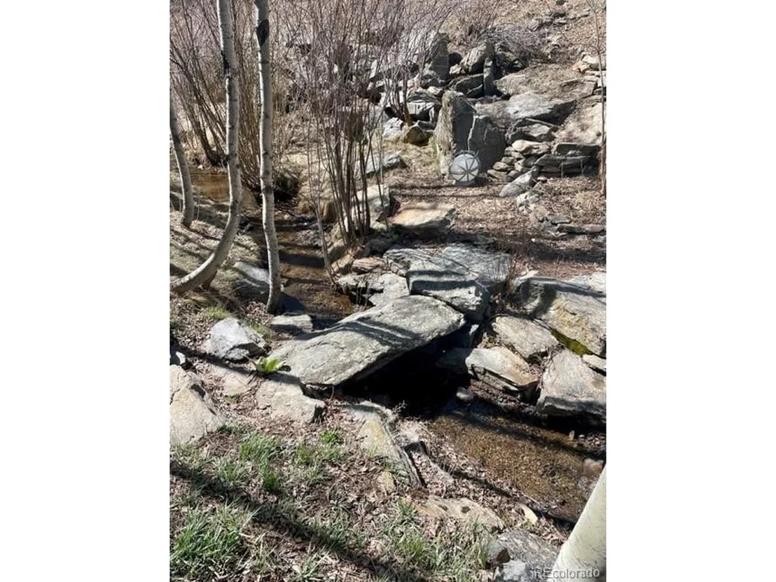 Photo of 694 Crow Valley Rd