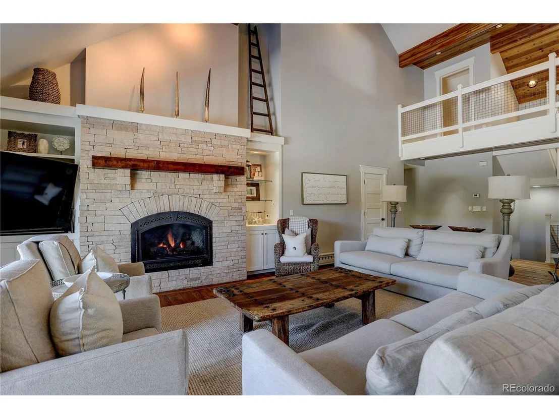 Photo of 32623 Deep Forest Rd