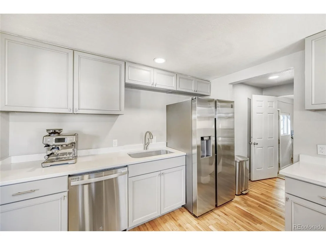 Photo of 6865 W 55th Pl
