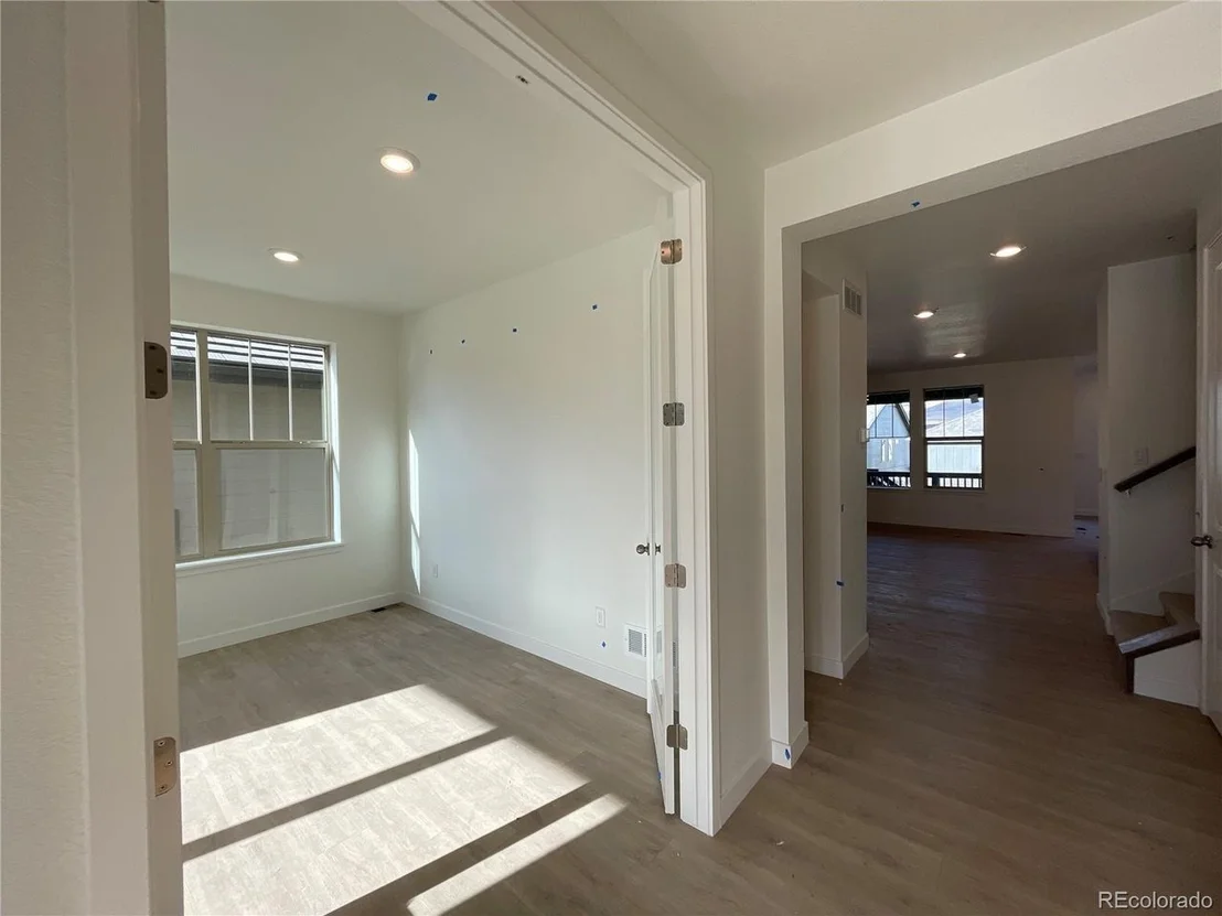 Photo of 15653 W Floyd Ave