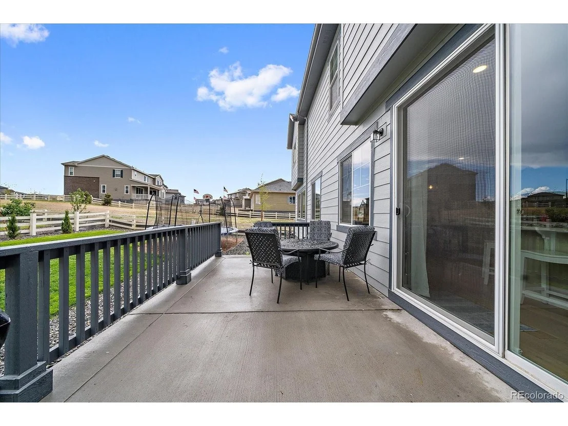 Photo of 7112 S Waterloo Way