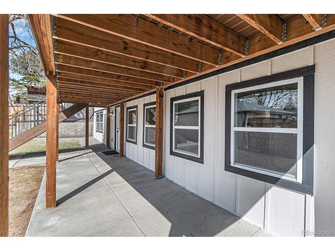 Photo of 6711 Field St