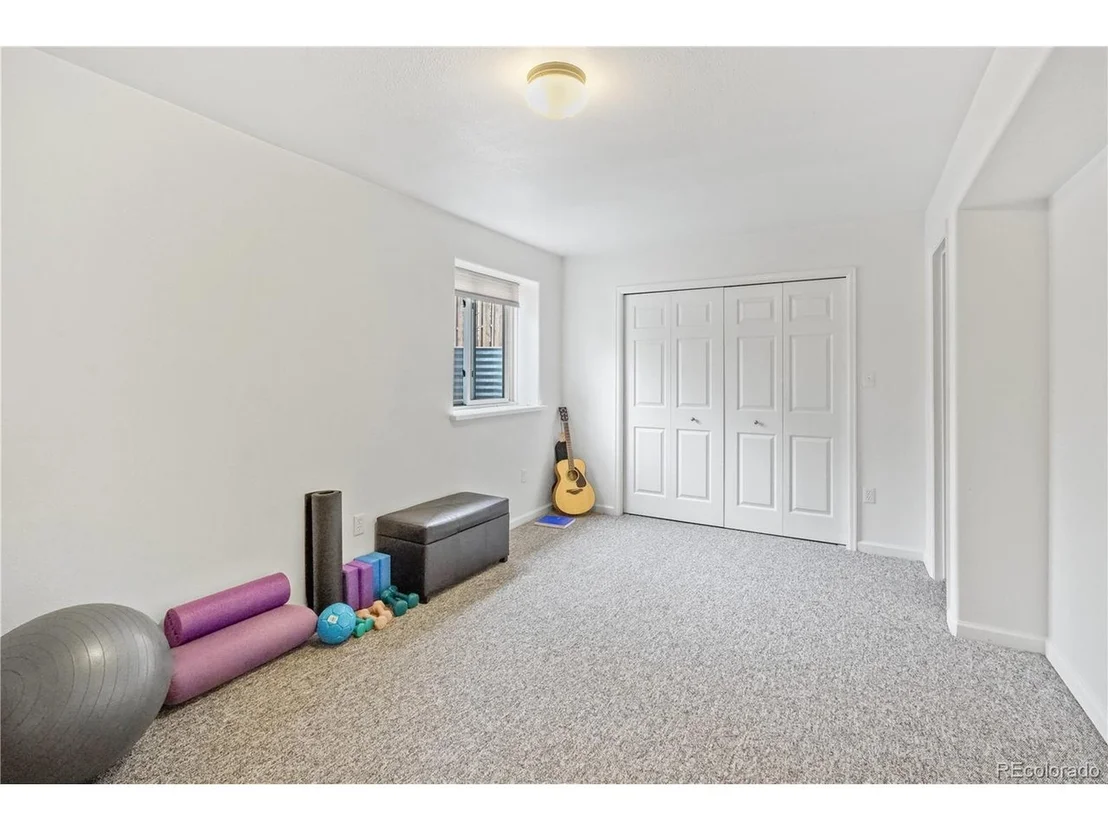 Photo of 2303 Vineyard Pl
