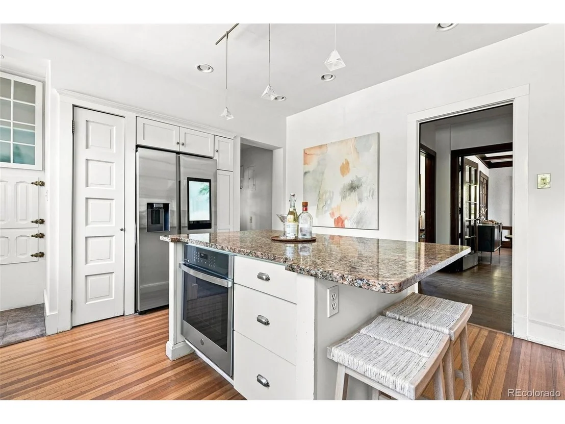 Photo of 2398 Colorado Blvd