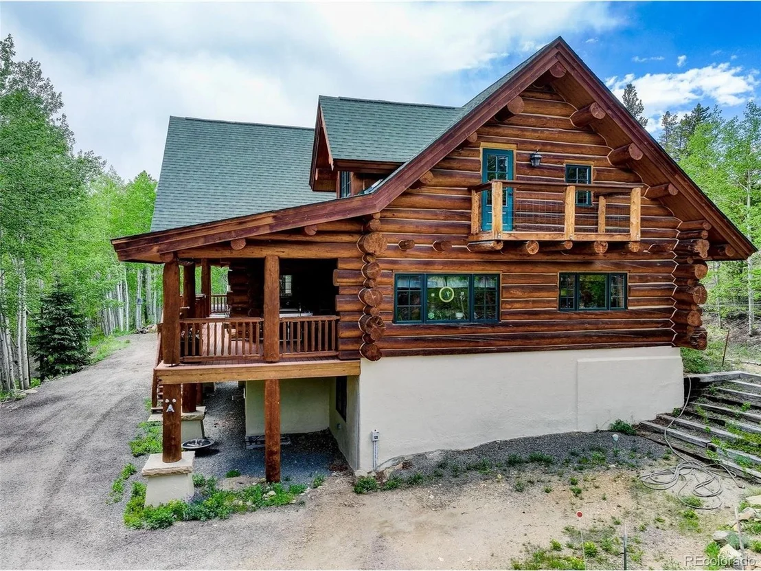 Photo of 261 Pine Dr
