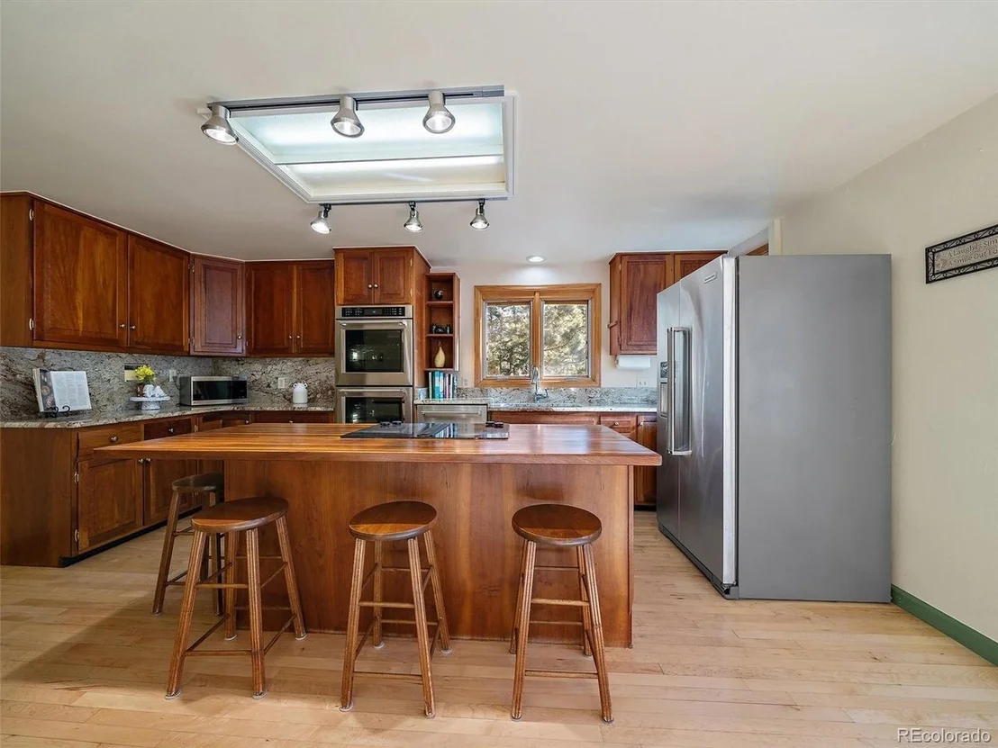 Photo of 33913 Upper Bear Creek Rd