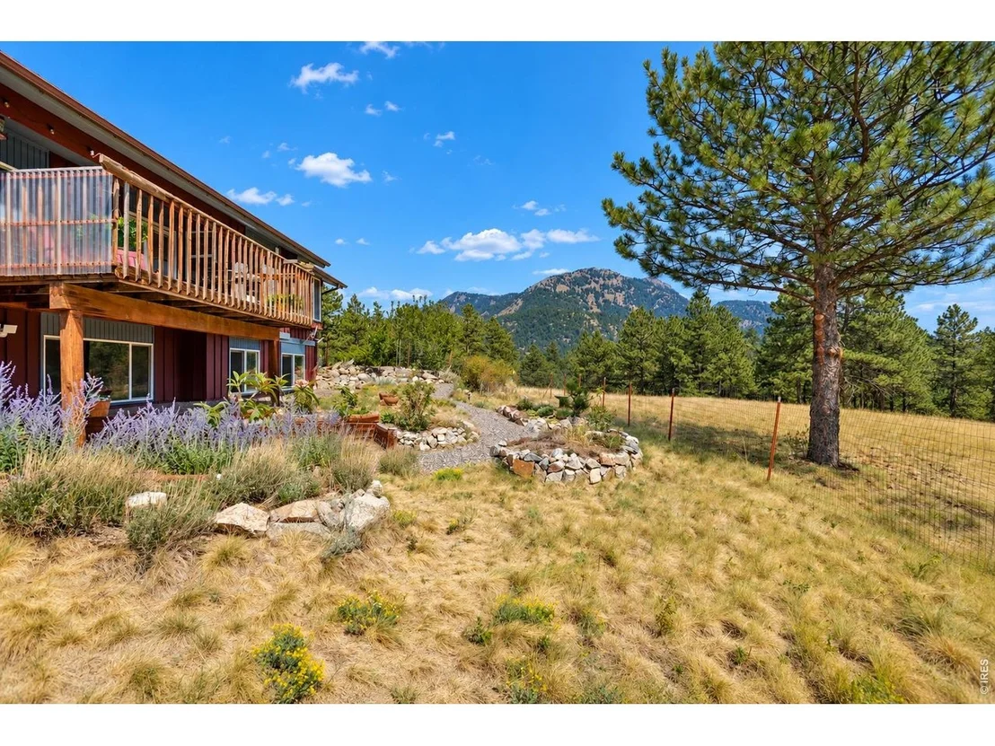 Photo of 936 Pika Rd