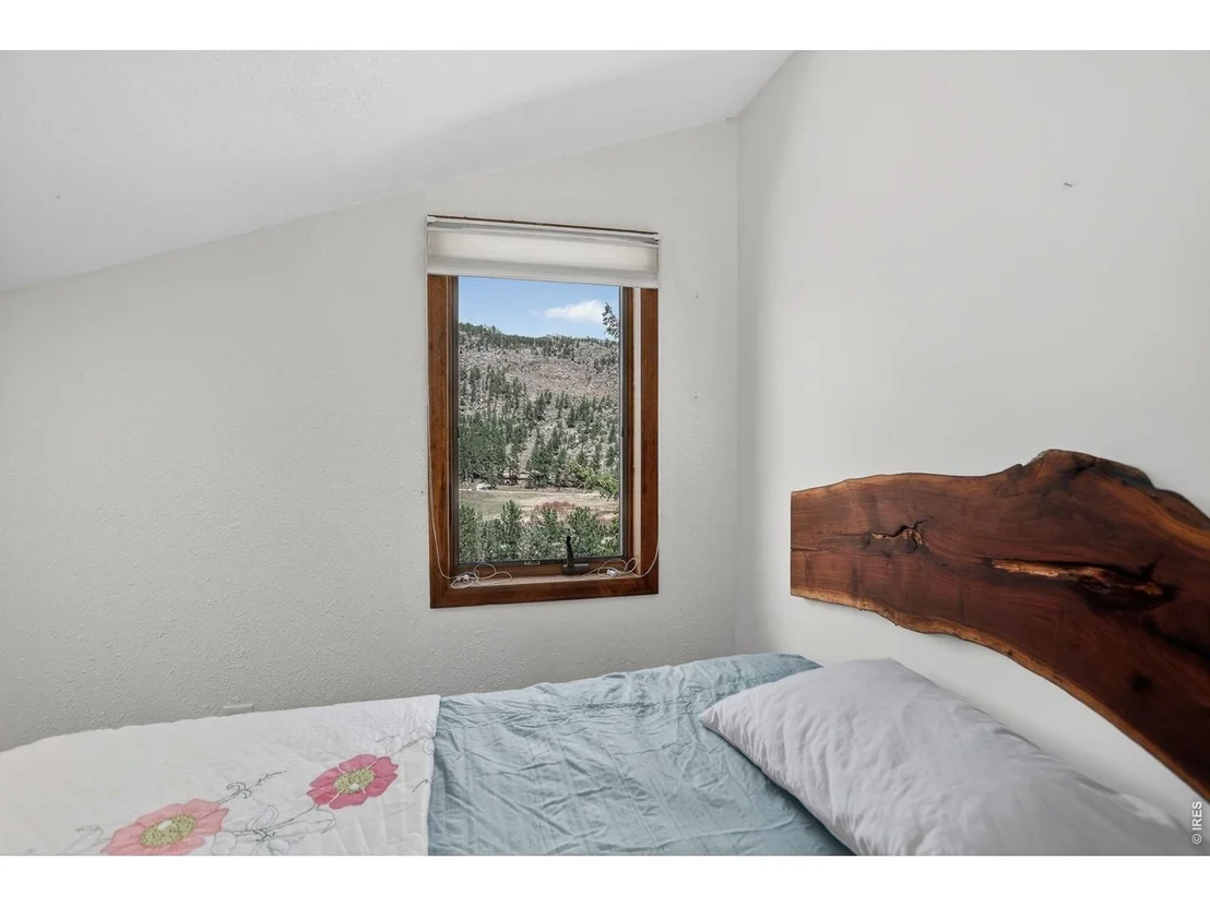 Photo of 760 Hickory Dr