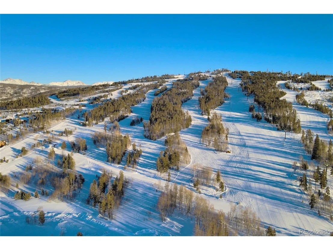 Photo of 103 Peak View Dr