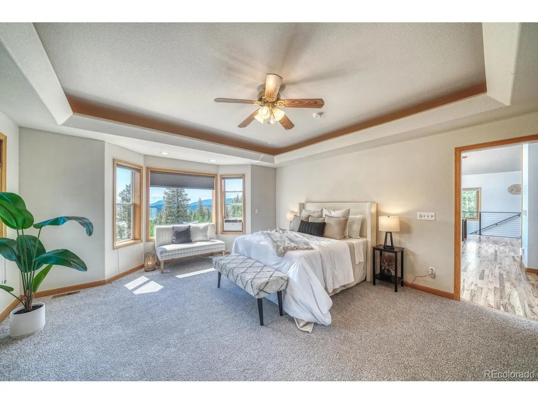 Photo of 50 Ridge Ln