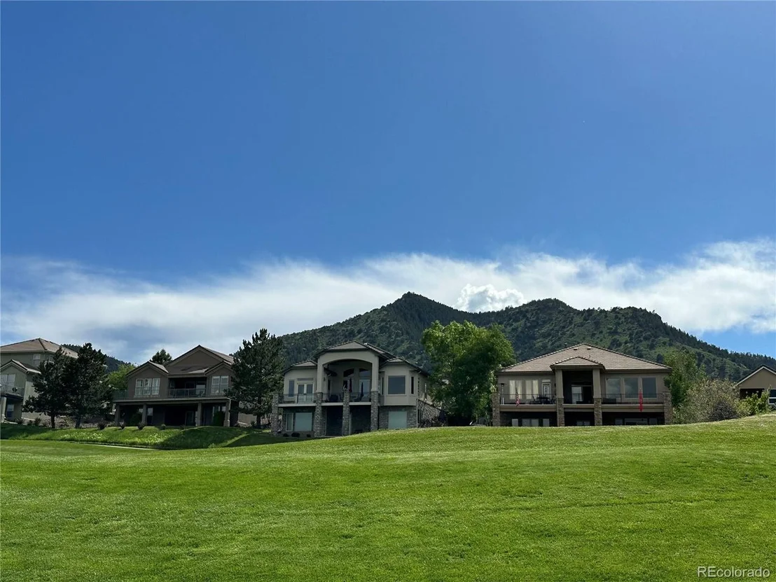 Photo of 5264 Oak Hollow Dr