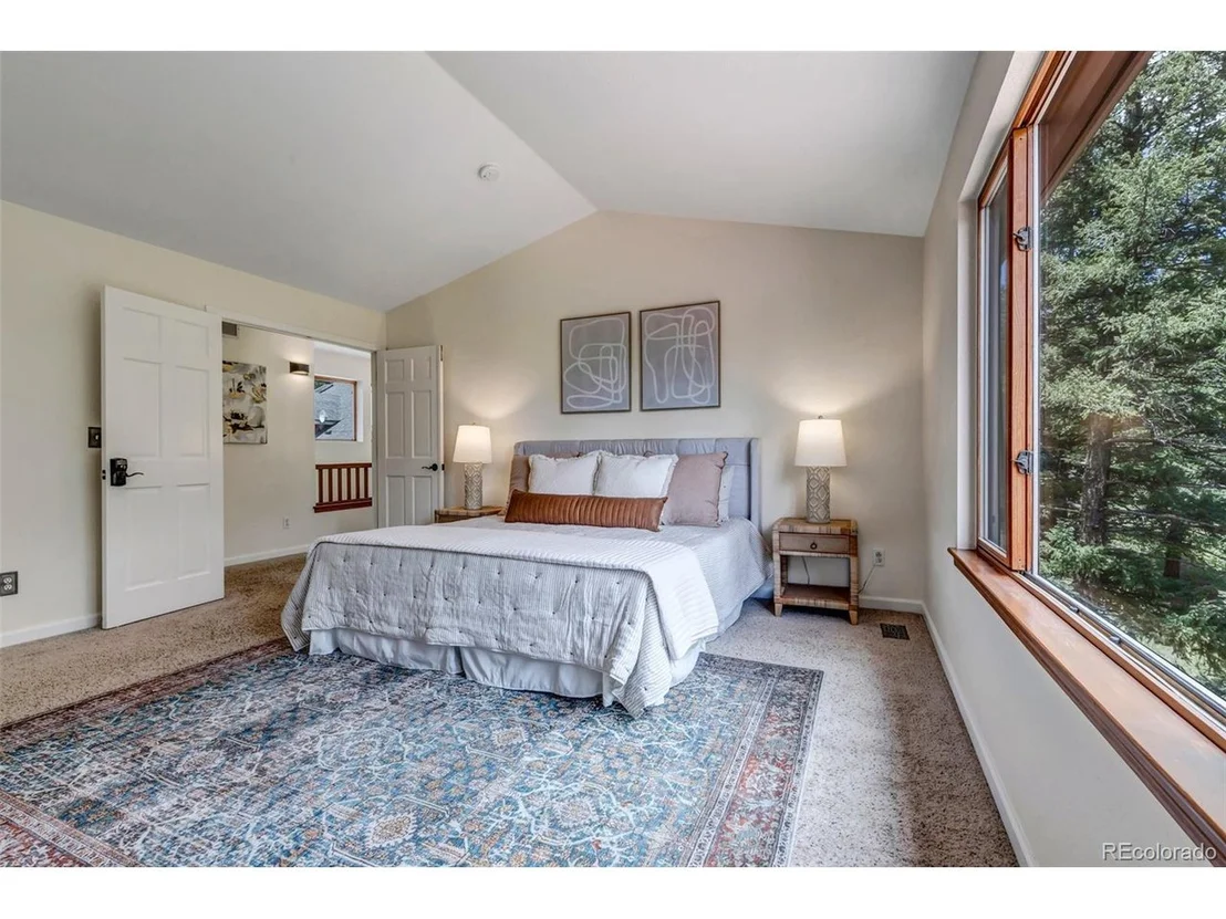 Photo of 512 Mary Beth Rd