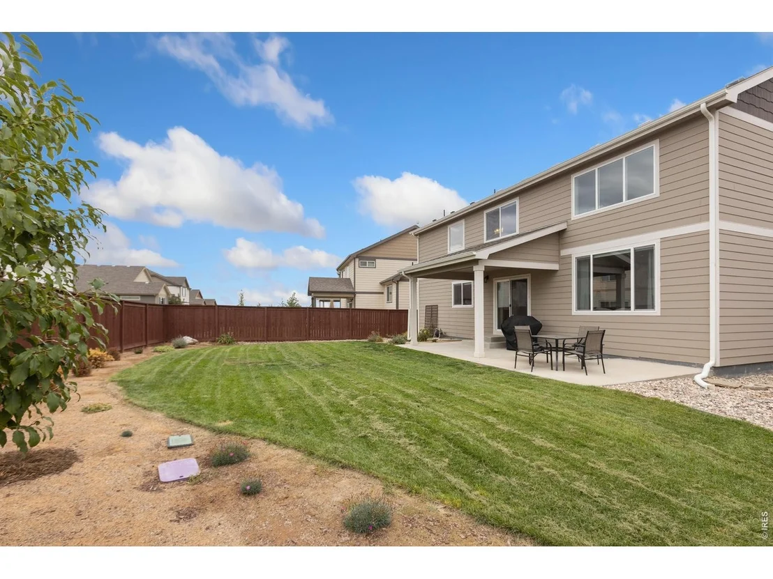 Photo of 2286 Golden Way
