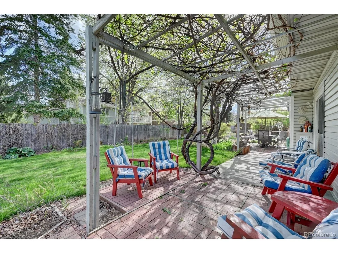 Photo of 9546 W 74th Way