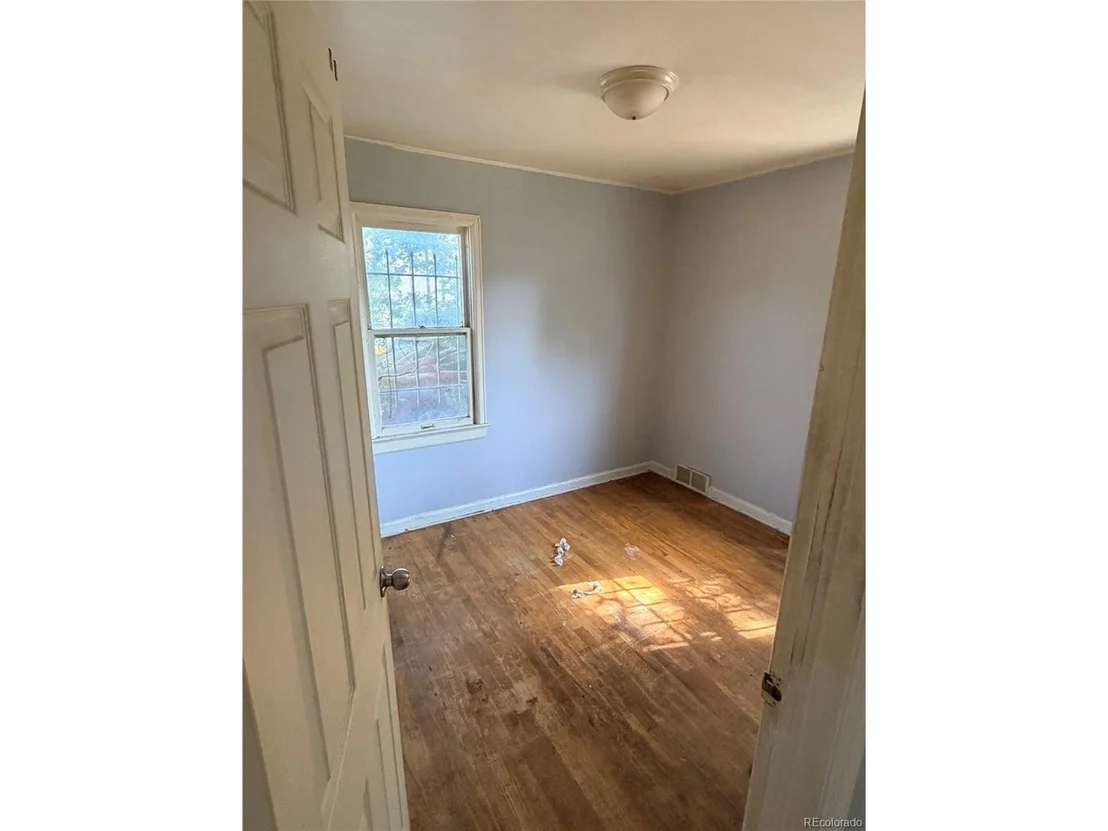 Photo of 1732 Clinton St