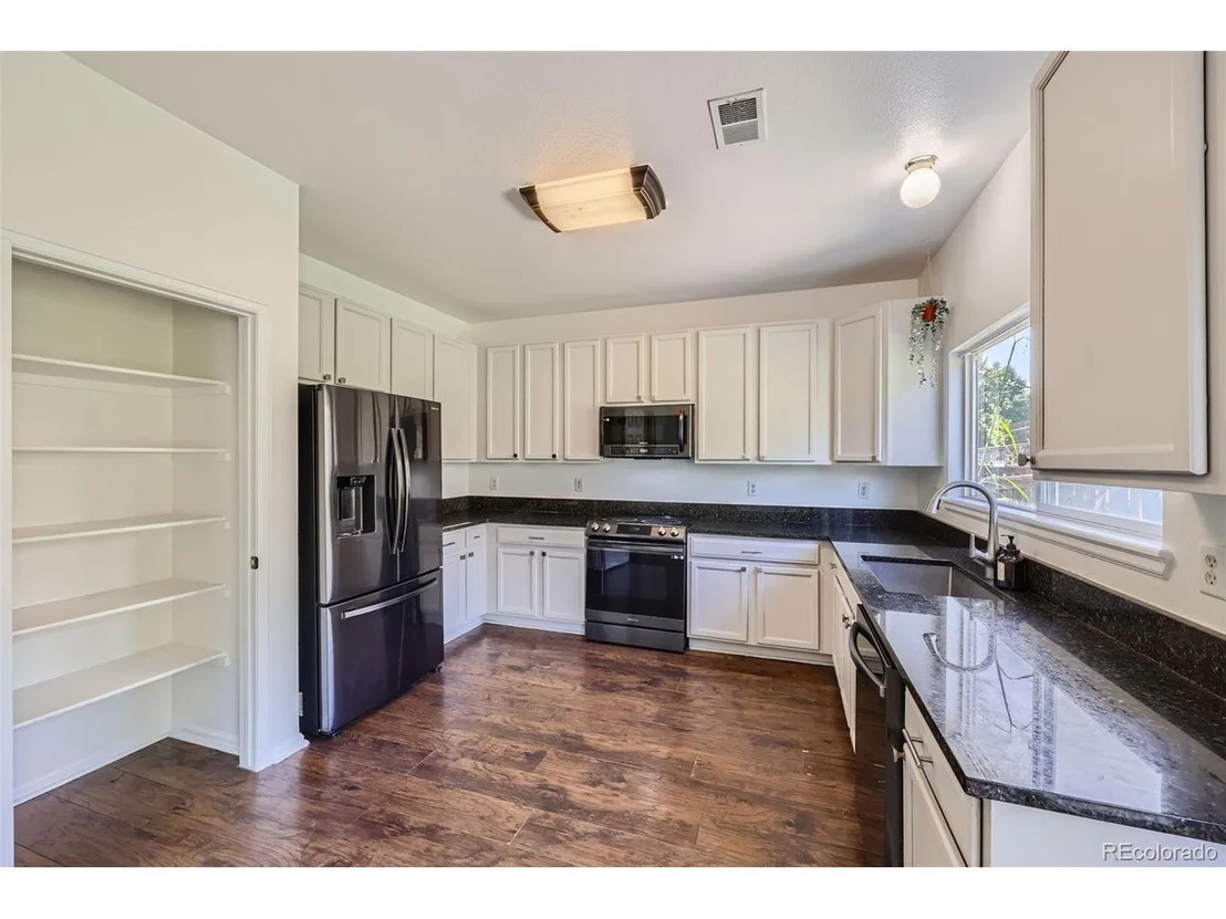 Photo of 10562 Tracewood Cir