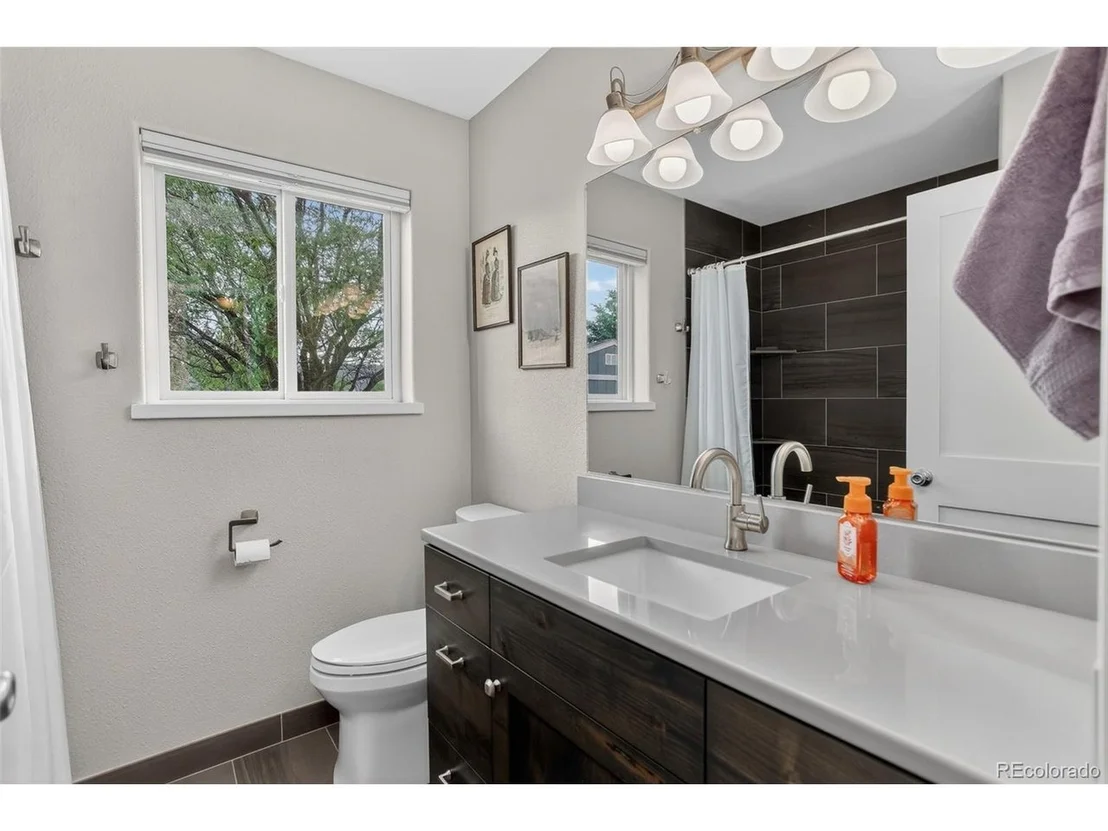 Photo of 4717 Foothills Dr