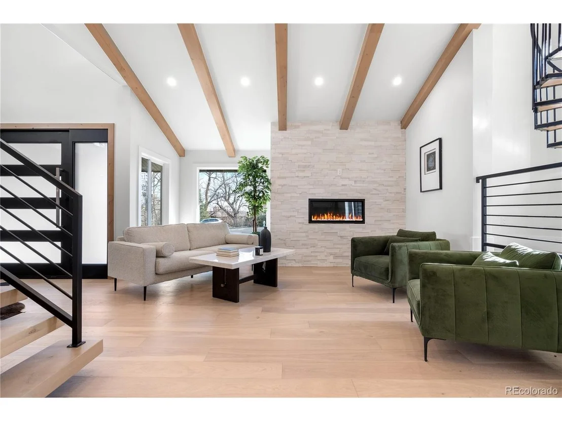 Photo of 245 Fair Pl