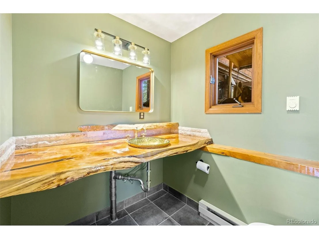 Photo of 16 Auk Ln